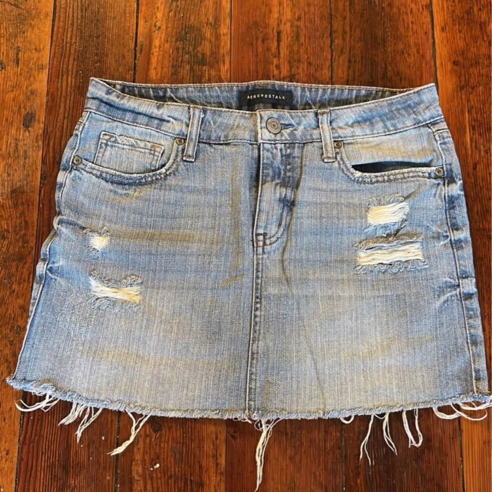 Vintage Aeropostale Denim Distressed Skirt. So cute & flattering!